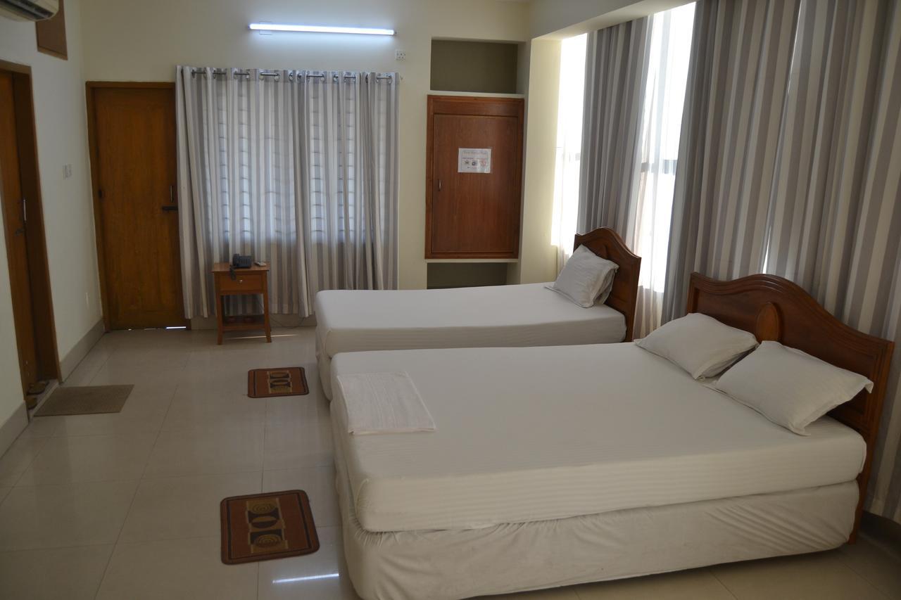 Hotel Marine Plaza Cox's Bazar Dış mekan fotoğraf
