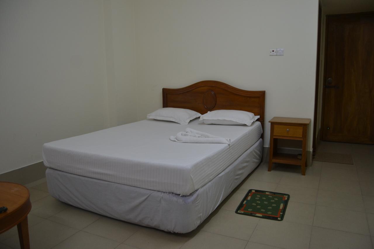 Hotel Marine Plaza Cox's Bazar Dış mekan fotoğraf