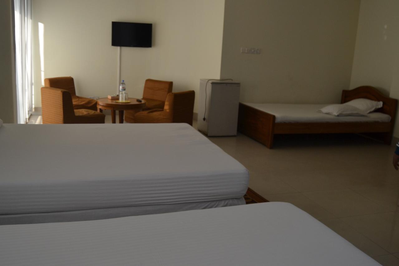 Hotel Marine Plaza Cox's Bazar Dış mekan fotoğraf